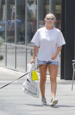 LINDSEY VONN Out Sshopping with Her Dog in Beverly Hills 07/09/2017