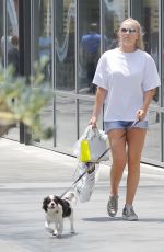 LINDSEY VONN Out Sshopping with Her Dog in Beverly Hills 07/09/2017