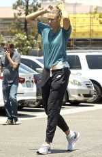 MARIA SHARAPOVA Shopping at Bristol Farms in Los Angeles 06/30/2017
