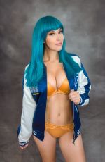 MEG TURNEY Dressed as Bulma 07/03/2017