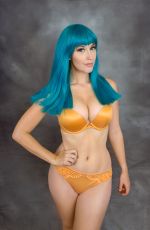 MEG TURNEY Dressed as Bulma 07/03/2017