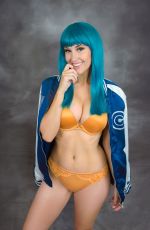 MEG TURNEY Dressed as Bulma 07/03/2017