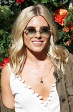 MOLLIE KING at Barclaycard Presents British Summer Time at Hyde Park in London 07/02/2017