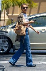 NICOLE RICHIE Shopping at Gelson