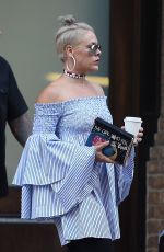 PINK Leaves Her Hotel in New York 07/05/2017