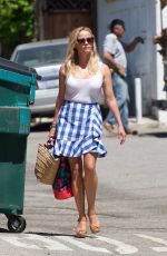 REESE WITHERSPOON Heading to a Spa in Los Angeles 07/27/2017