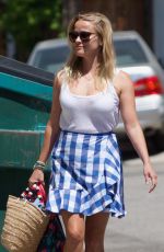 REESE WITHERSPOON Heading to a Spa in Los Angeles 07/27/2017