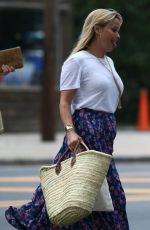 REESE WITHERSPOON Leaves Gwyneth Paltrow