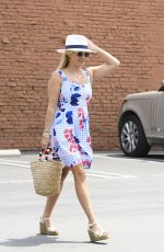 REESE WITHERSPOON Out and About in Brentwood 07/14/2017