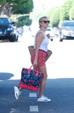 REESE WITHERSPOON Out Shopping in Brentwood 07/26/2017