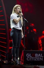 SHAKIRA Performs at Global Citizen Festival in Hamburg 07/06/2017