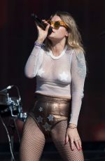 TOVE LO Performs at British Summer Time Festival in London 07/02/2017