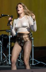 TOVE LO Performs at British Summer Time Festival in London 07/02/2017