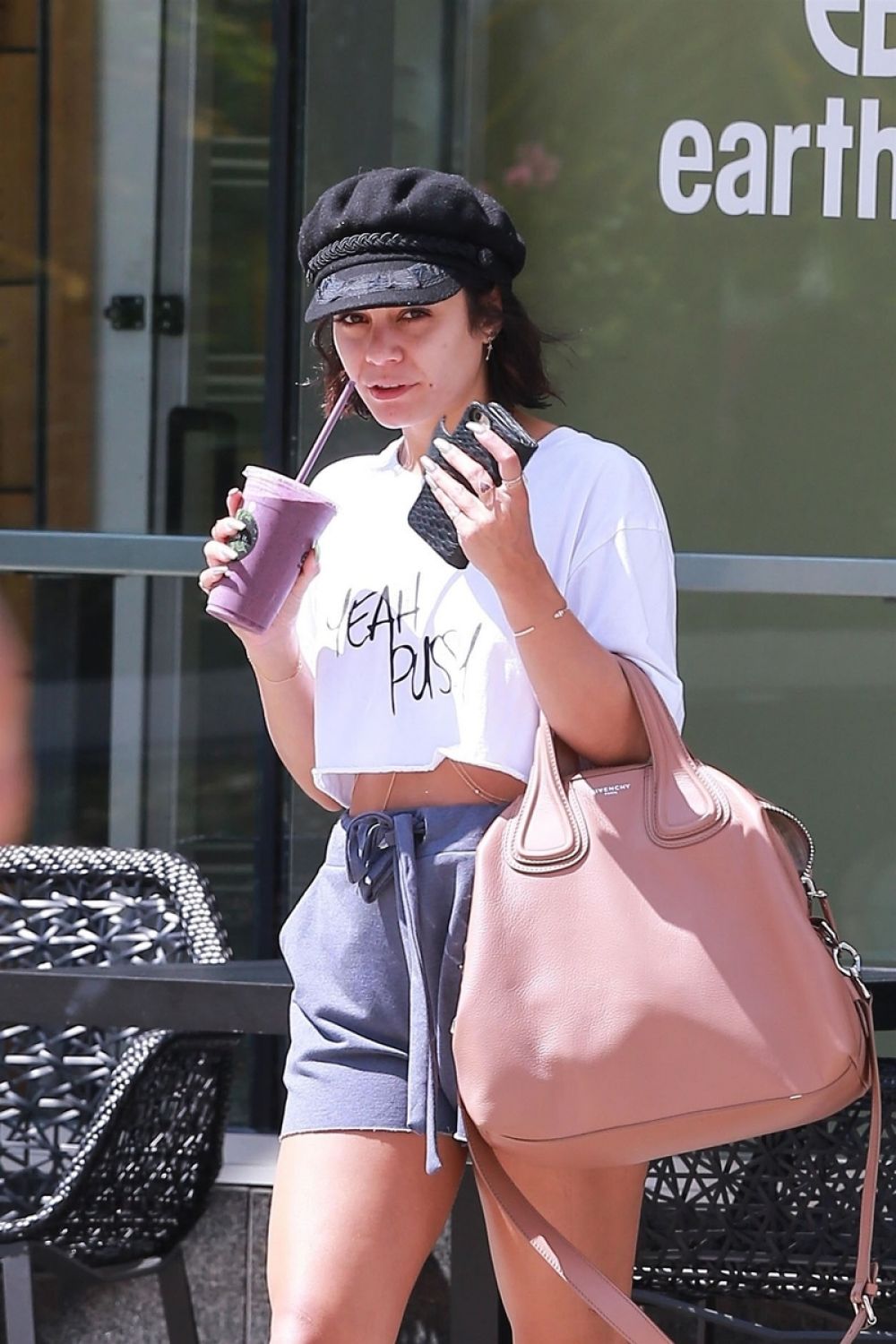 VANESSA HUDGENS Leaves Earthbar in West Hollywood 07/27/2017 VANESSA HUDGENS Leaves Earthbar in West Hollywood 07/27/2017