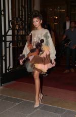 ZENDAYA COLMEAN Leaves Ritz Hotel i Paris 07/04/2017