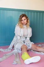 AMANDA AJ and ALYSON ALY MICHALKA for Refinery 29