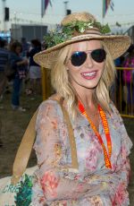 AMANDA HOLDEN at Big Festiva in Kingha in Oxfordshire 08/26/2017