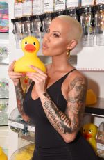 AMBER ROSE at Sugar Factory American Brassiere in Miami Beach 08/19/2017