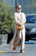 AMY ADAMS Out and About in Santa Monica 08/27/2017