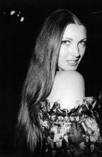 Best from the Past - JANE SEYMOUR - The Best Pair of Legs in the Business, 1973