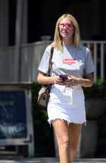 CHIARA FERRAGNI Out and About in Los Angeles 08/30/2017