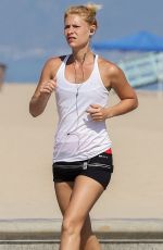 CLAIRE DANES Out Jogging in Los Angeles 08/09/2017