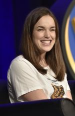COBIE SMULDERS at Wizard Word Chicago 2017 in Rosemont 08/26/2017