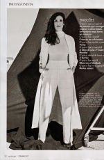 DANIELA RUAH in Revista Activa, September 2017