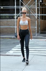 DAPHNE GROENEVELD in Tights Leaves Gym in New York 08/20/2017