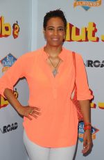 DAPHNE WAYANS at The Nut Job 2: Nutty by Nature Premiere in Los Angeles 08/05/2017