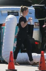 DREW BARRYMOE on the Set of Santa Clarita Diet, Season 2 in Santa Clarita 08/13/2017