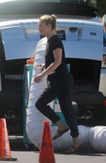 DREW BARRYMOE on the Set of Santa Clarita Diet, Season 2 in Santa Clarita 08/13/2017