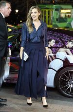 ELIZABETH OLSEN at Victoria