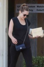 ELIZABETH OLSEN Shopping at Master Hardware in Van Nuys 08/18/2017
