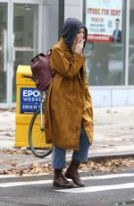 EMMA STONE on the Set of Netflix
