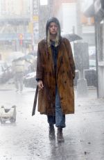 EMMA STONE on the Set of Netflix