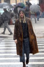 EMMA STONE on the Set of Netflix