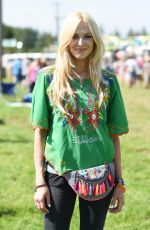 FEARNE COTTON at Big Feastival 2017 in Kingham 08/25/2017