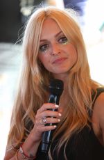 FEARNE COTTON at Big Feastival 2017 in Kingham 08/25/2017