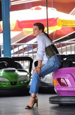 GEORGIA FOWLER on the Set of a POhotoshot at Coney Island 08/23/2017