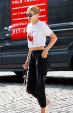 GIGI HADID Arrives at Her Apartment in New York 08/28/2017