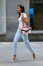 GIZELE OLIVEIRA Arrives at Victoria