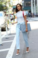 GIZELE OLIVEIRA Arrives at Victoria