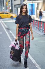 GIZELE OLIVEIRA at Fittings for Victoria