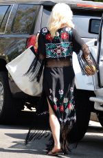 GWEN STEFANI at a Church in Los Angeles 08/13/2017