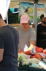 HANNAH GLASBY Shopping at Farmer