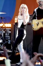 HAYLEY WILLIAMS Performs at Good Morning America