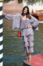 ISABELI FONTANA Sightings in Venice 08/30/2017