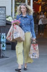 JAIME KING Shopping at Bristol Farms in Los Angeles 08/08/2017