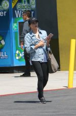 JENNA DEWAN Leaves a Gym in Los Angeles 08/22/2017